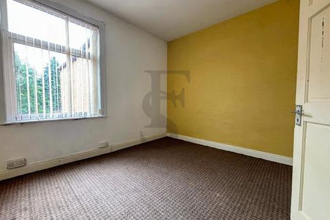 3 bedroom terraced house to rent, Wolverton Road, Leicester