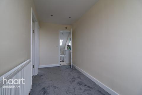 136 Manor Road, Dagenham, RM10 8BE