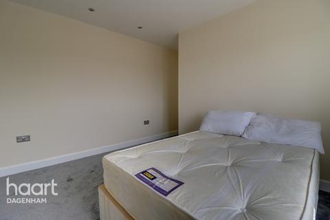 136 Manor Road, Dagenham, RM10 8BE