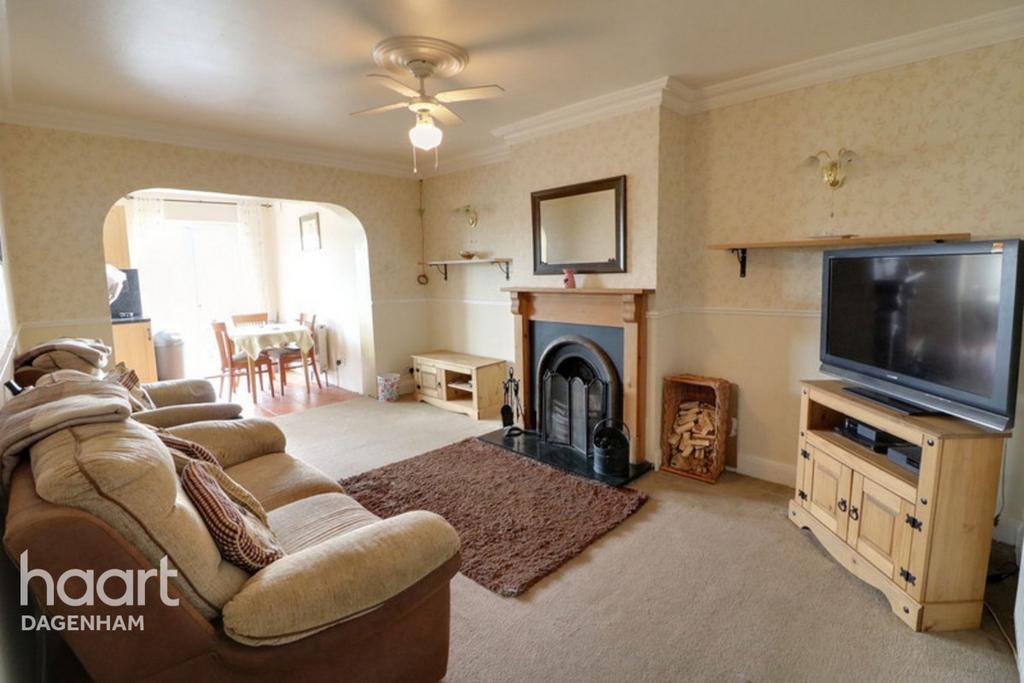 Manor Road, DAGENHAM 4 bed bungalow £450,000