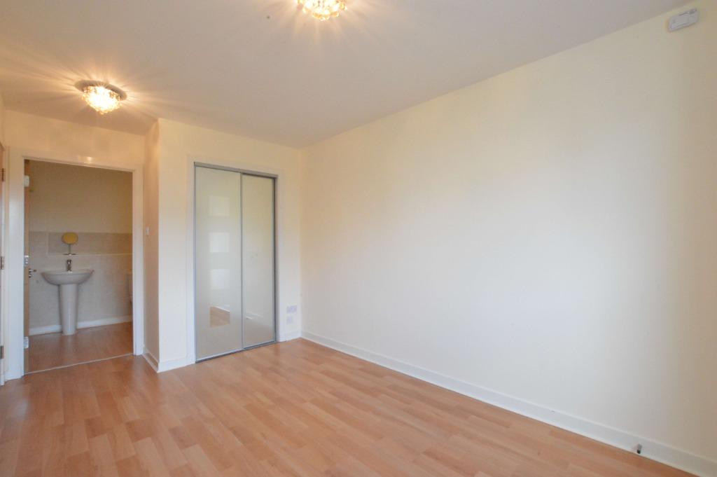 Apartment in Glasgow - More