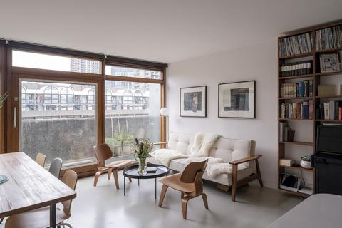 1 bedroom apartment for sale - John Trundle Court, Barbican, London, EC2Y
