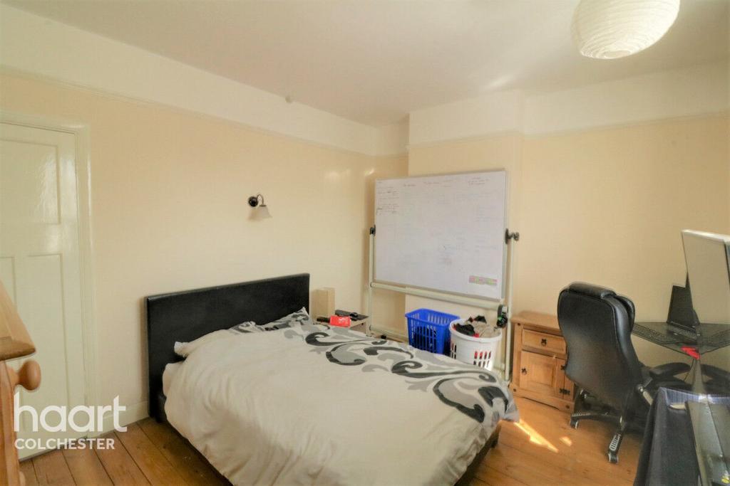 Margaret Road, Colchester 2 bed end of terrace house - £250,000