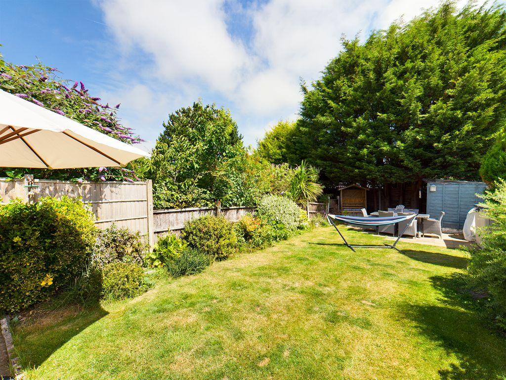 Flaxfield Road, Formby L37 8BH 3 bed semidetached house £260,000