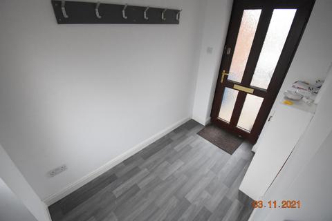 2 bedroom flat to rent - St Peters Ave, Kettering, NN16