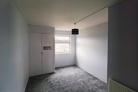 1 bedroom flat for sale - Waleys Close, Luton, LU3