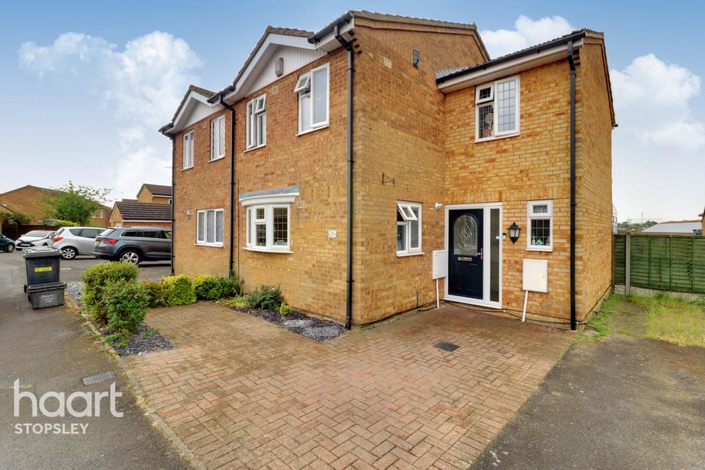 Weldon Close, Wigmore 3 bed semidetached house for sale £350,000
