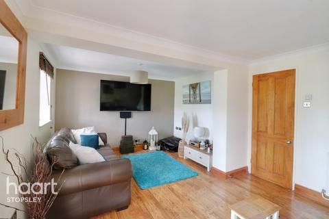 11 Weldon Close, Luton, LU2 9TS