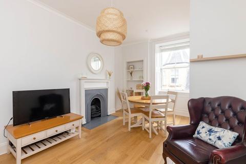 10/19 Cheyne Street, Edinburgh, EH4 1JE
