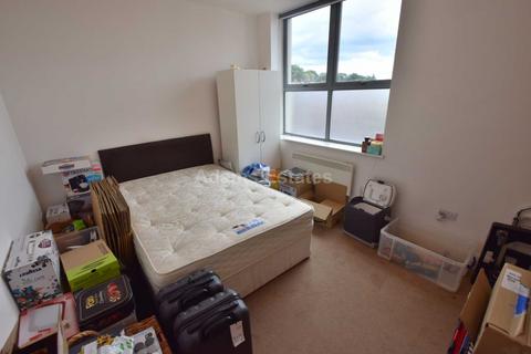 2 bedroom apartment to rent, Basingstoke Road, Reading