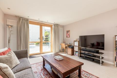1 bedroom ground floor flat for sale - 41/2 Gardner's Crescent, Fountainbridge, Edinburgh, EH3 8DG