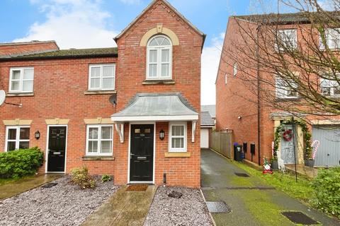 3 bedroom end of terrace house to rent, Blakeholme Court, Burton-On-Trent, DE14