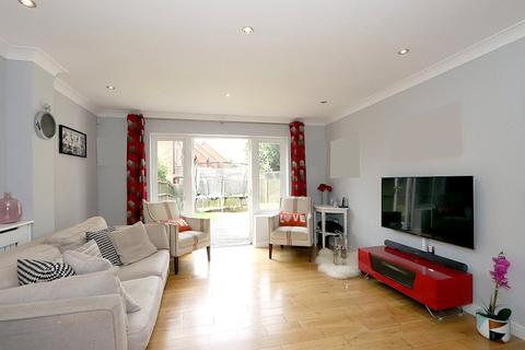 3 bedroom semi-detached house for sale - Priory Fields, Nascot Wood, Herts, WD17