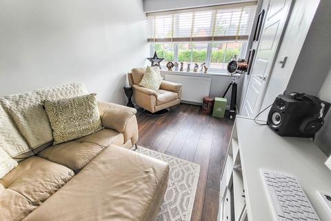 16 Bedeswell Close, Hebburn, NE31 2GB