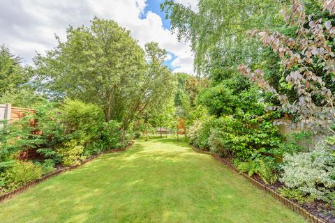 4 bedroom semi-detached house for sale, West Towers, Pinner, HA5