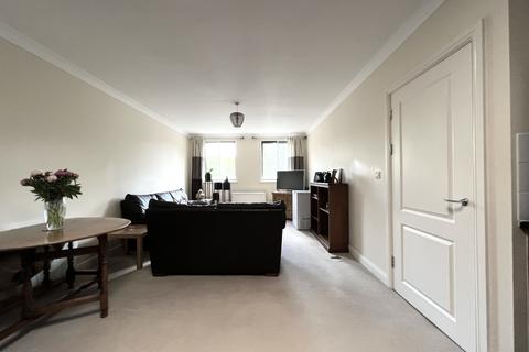 2 bedroom flat to rent - Market Place, Bexleyheath, London, DA6