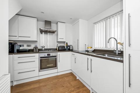 2 bedroom flat to rent, Travers House, SE10