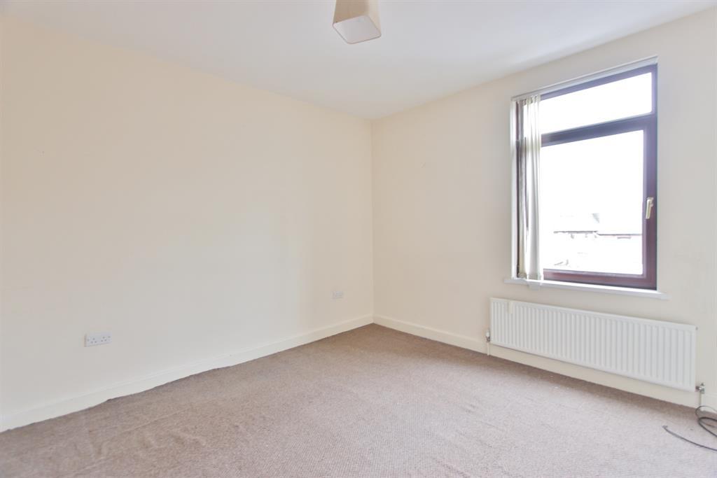 Robinson Road, Sheffield, S2 5QW 3 bed terraced house £775 pcm (£179 pw)
