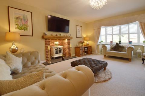 6 bedroom detached house for sale, Thoresby Lane, Tetney DN36 5FT
