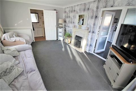 3 bedroom detached bungalow for sale - Deeping Walk, St Osyth, Clacton on Sea