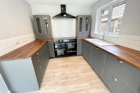 6 Windmill Drive, Rustington, Littlehampton, BN16 3HJ