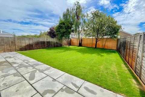 6 Windmill Drive, Rustington, Littlehampton, BN16 3HJ
