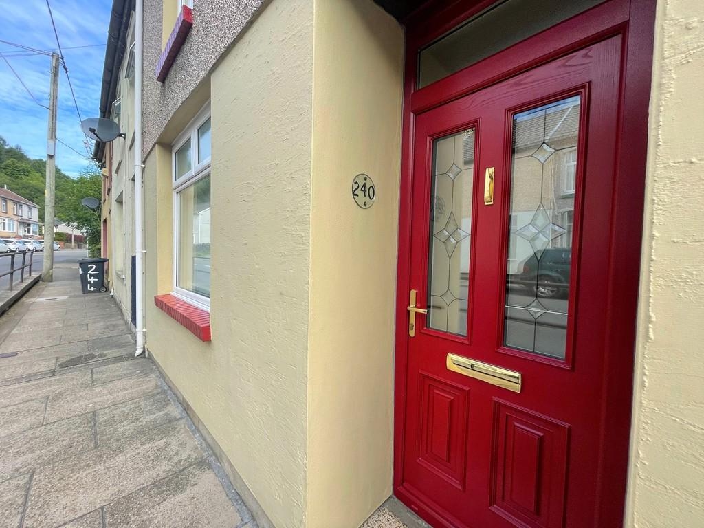 Abercynon Road, Abercynon 3 bed terraced house £129,995