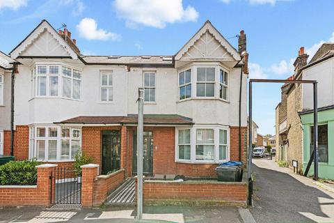 Flat 2, 7 Revelstoke Road, London, SW18 5NJ