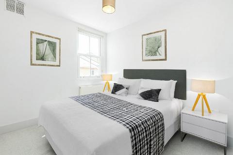 Flat 2, 7 Revelstoke Road, London, SW18 5NJ