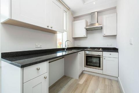 Flat 2, 7 Revelstoke Road, London, SW18 5NJ