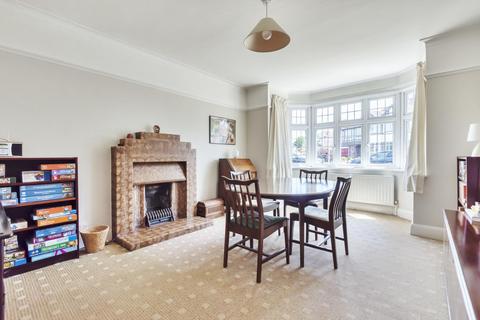21 Uplands, Beckenham, BR3 3NB