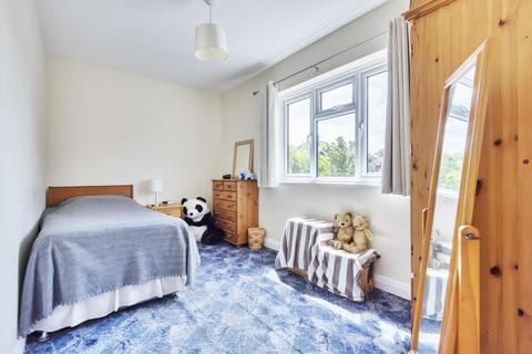 21 Uplands, Beckenham, BR3 3NB