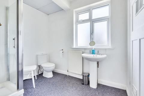 21 Uplands, Beckenham, BR3 3NB