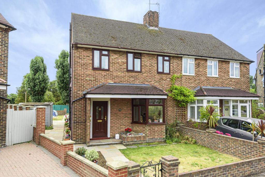 Groom Crescent, Earlsfield 3 bed semidetached house £899,950
