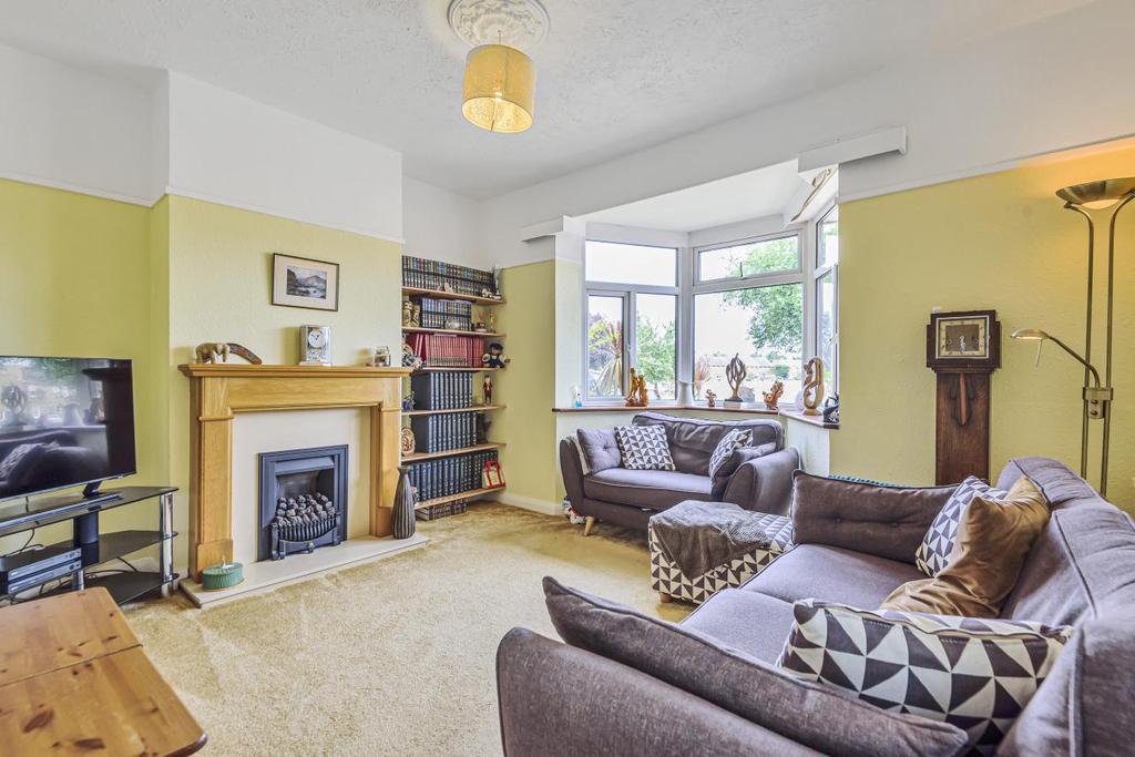 Groom Crescent, Earlsfield 3 bed semidetached house £899,950