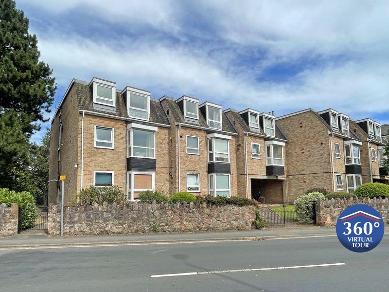 ALPHINGTON, EXETER 2 bed apartment for sale £180,000