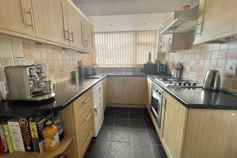 15 Cater Drive, Sutton Coldfield, B76 2PS