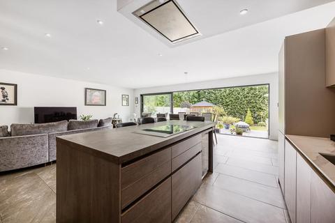 5 bedroom detached house for sale, Studland Road, Hanwell, London, W7 3QX