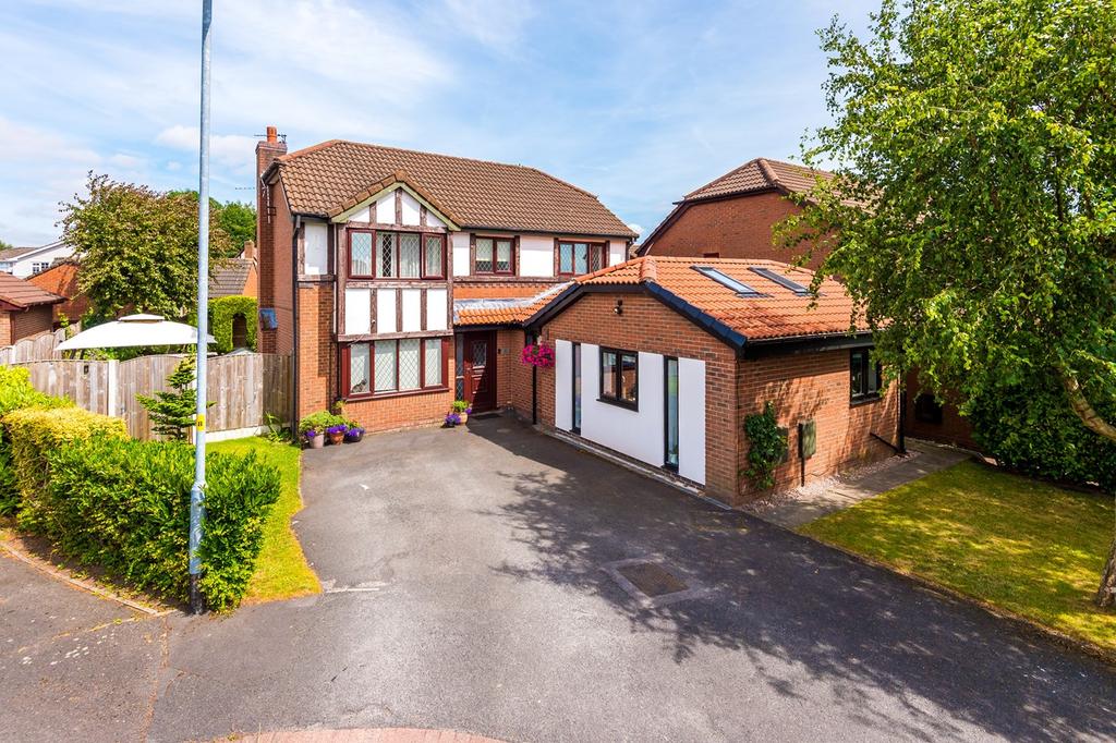 Edward Gardens, Woolston, Warrington... 4 bed detached house £525,000