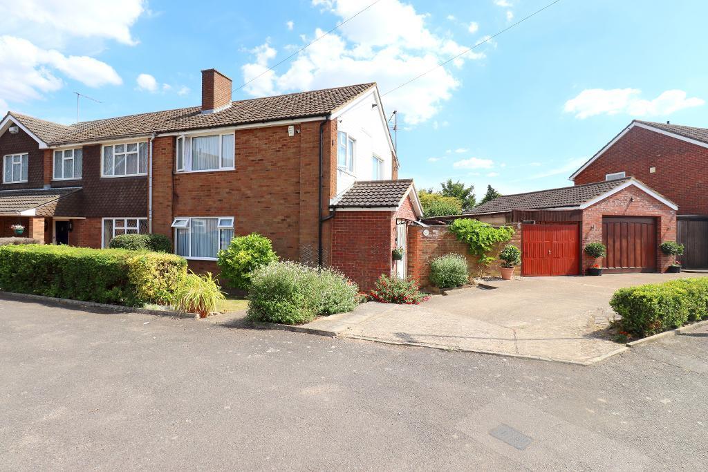 Galston Road, Sundon Park, Luton, LU3... 3 bed semidetached house £