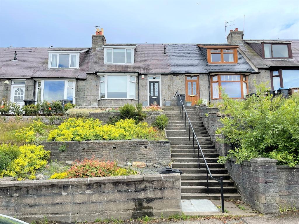 Grampian Road, Torry, Aberdeen, AB11 3 bed terraced house £1,000 pcm