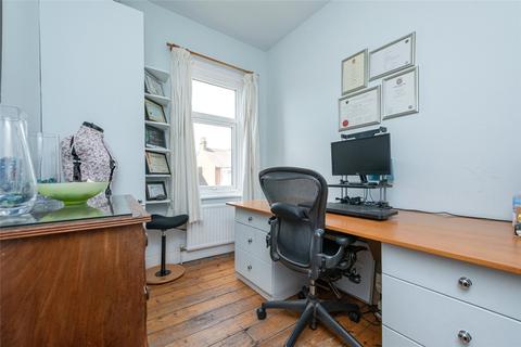 81 Holland Road, London, NW10 5AT