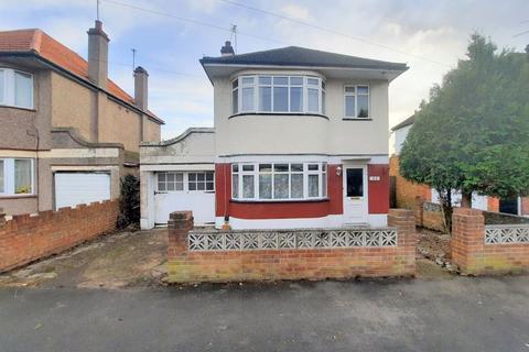 23 Colonial Road, Feltham, TW14 8AA