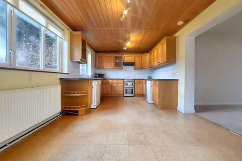 23 Colonial Road, Feltham, TW14 8AA