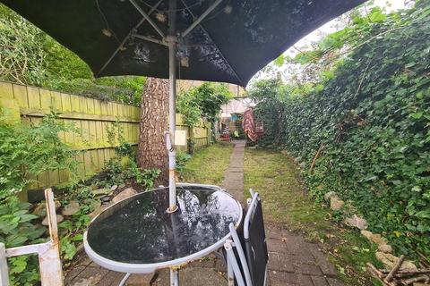 26 Court Barton, Crewkerne, TA18 7HP