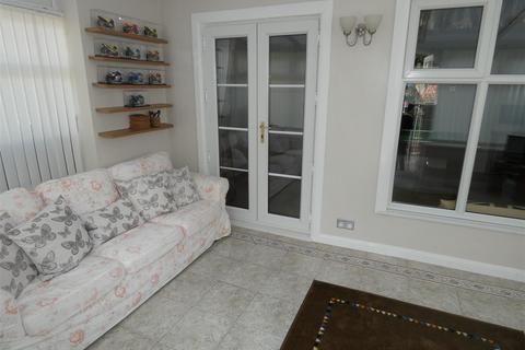 73 Winton Grove, Minworth, Sutton Coldfield, B76 1XE