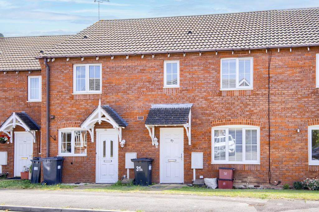 Erica Drive, Whitnash, Leamington Spa 3 bed terraced house for sale £