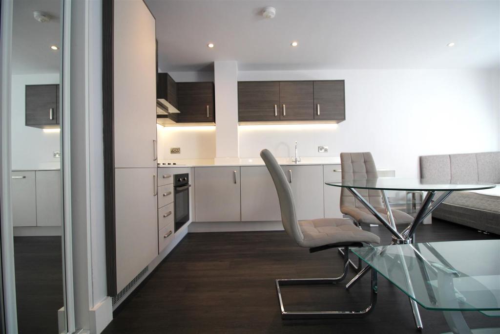 Aria Apartments, Chatham Street, Leicester Studio £750 pcm (£173 pw)