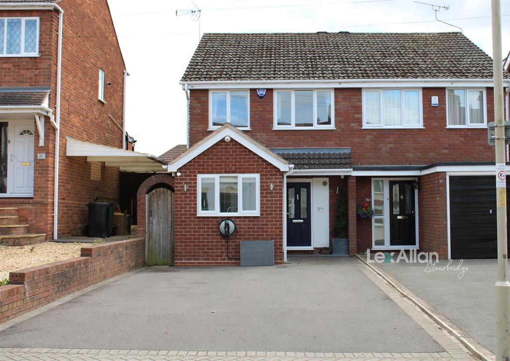Field Lane, Stourbridge 3 bed semidetached house £350,000