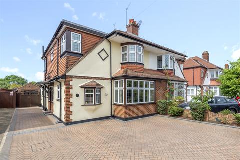 7 Calverley Road, Epsom, KT17 2NX